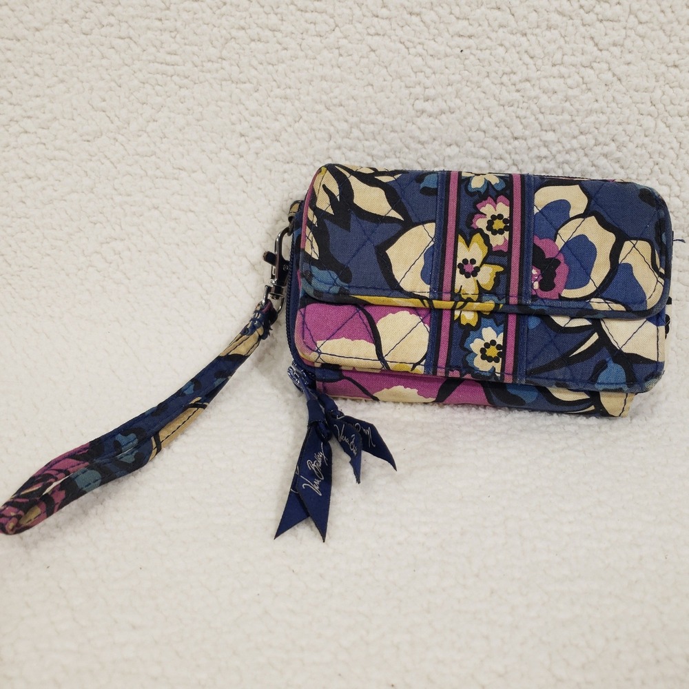 Vera Bradley Wallet Wristlet Women African Violet Blue Floral Quilted Zip Card